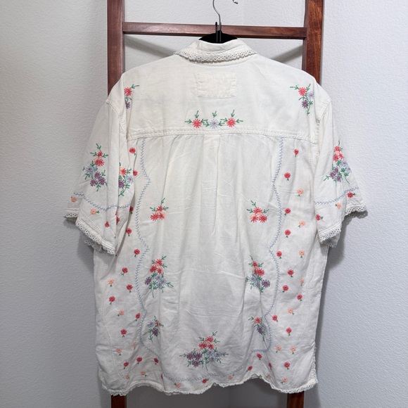 FP We The Free Emma Embroidered Button Front Floral Top in Tofu Combo Sz Large - Picture 4 of 11